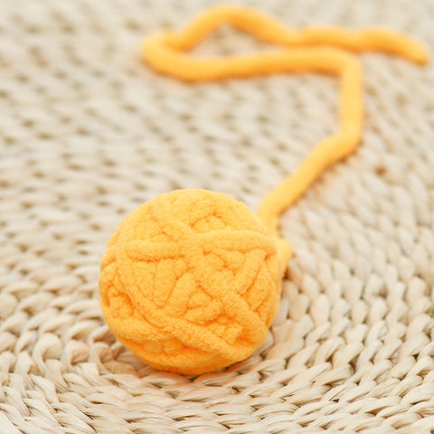 Đồ chơi bóng len cho mèo màu vàng cam Đồ chơi bóng len cho mèo màu vàng cam