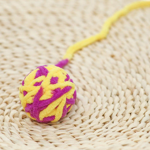 Cuộn len cho mèo chơi màu tím vàng Cuộn len cho mèo chơi màu tím vàng