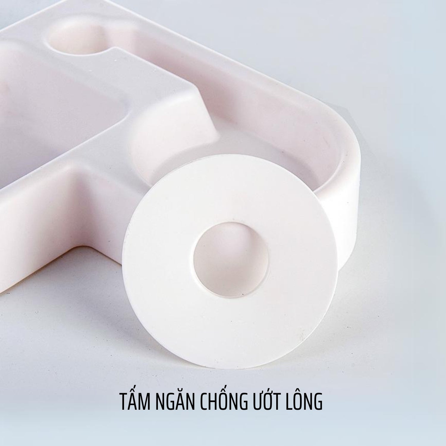 Tấm ngăn chống ướt lông khi chó mèo uống nước